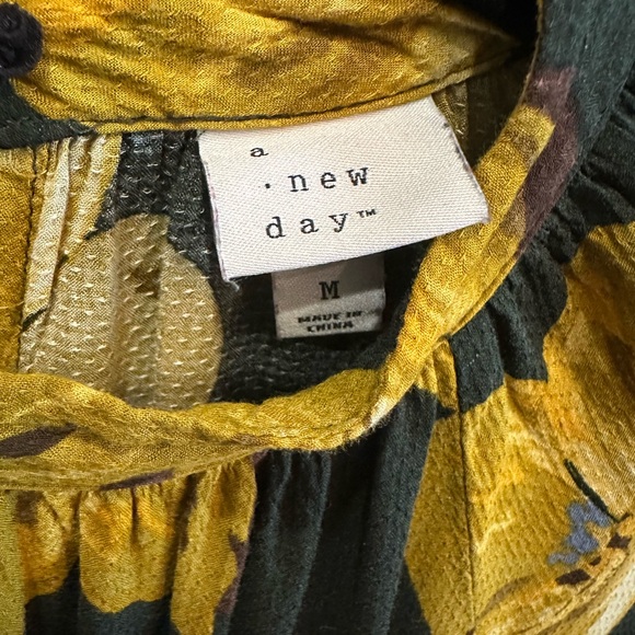 A New Day Floral Maxi Dress - Yellow and Black | High Neck Keyhole Back | Medium - Picture 6 of 6